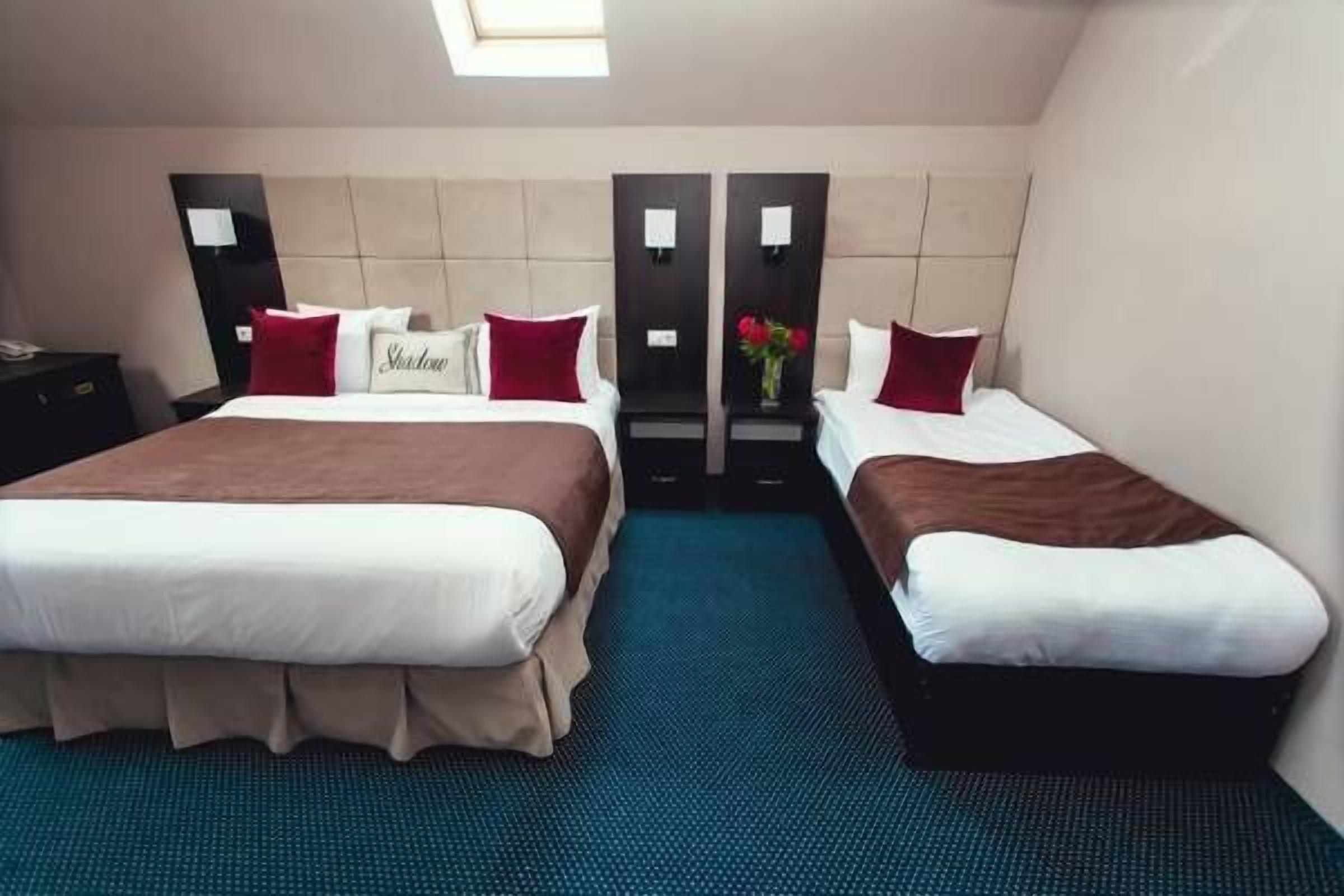 premium bedding, minibar, desk, iron/ironing board