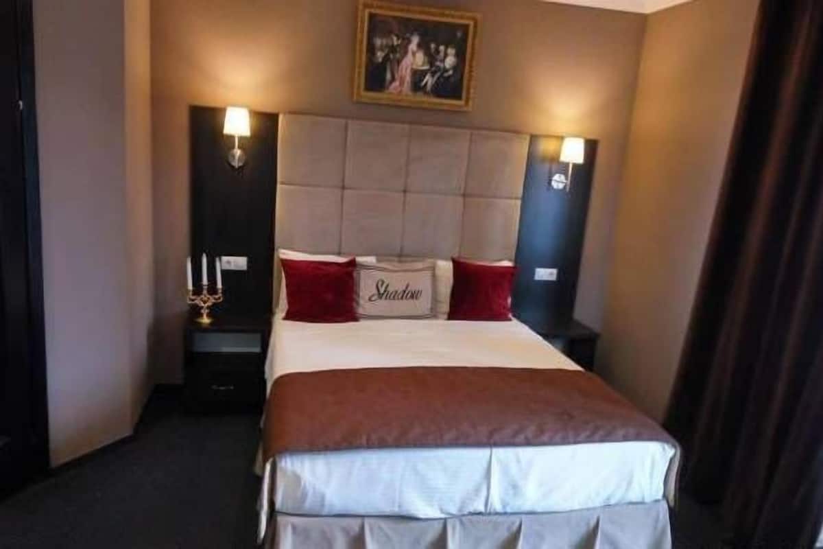 Suite, Balkon | Hochwertige Bettwaren, Minibar, Schreibtisch, Bügeleisen/Bügelbrett
