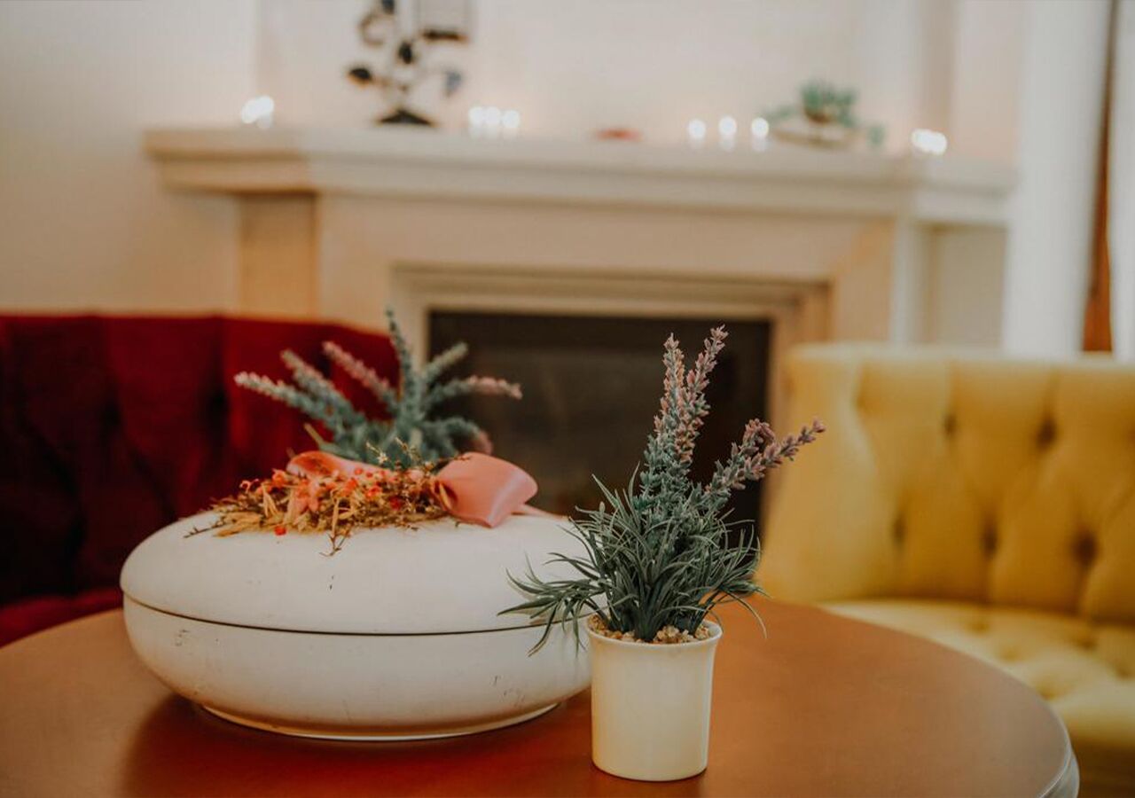 exclusive room, jetted tub, fireplace | 1 bedroom, minibar, desk, soundproofing