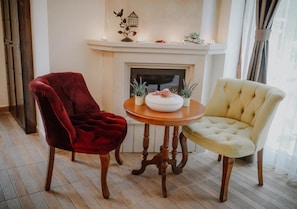 Exclusive Room, Jetted Tub, Fireplace | Minibar, desk, soundproofing, free WiFi - Sea House Hotel (Sile)