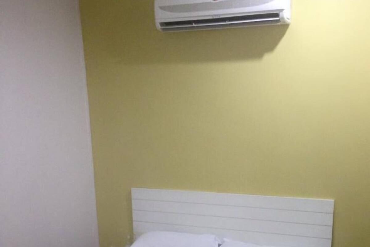 Chambre Double, salle de bains commune
