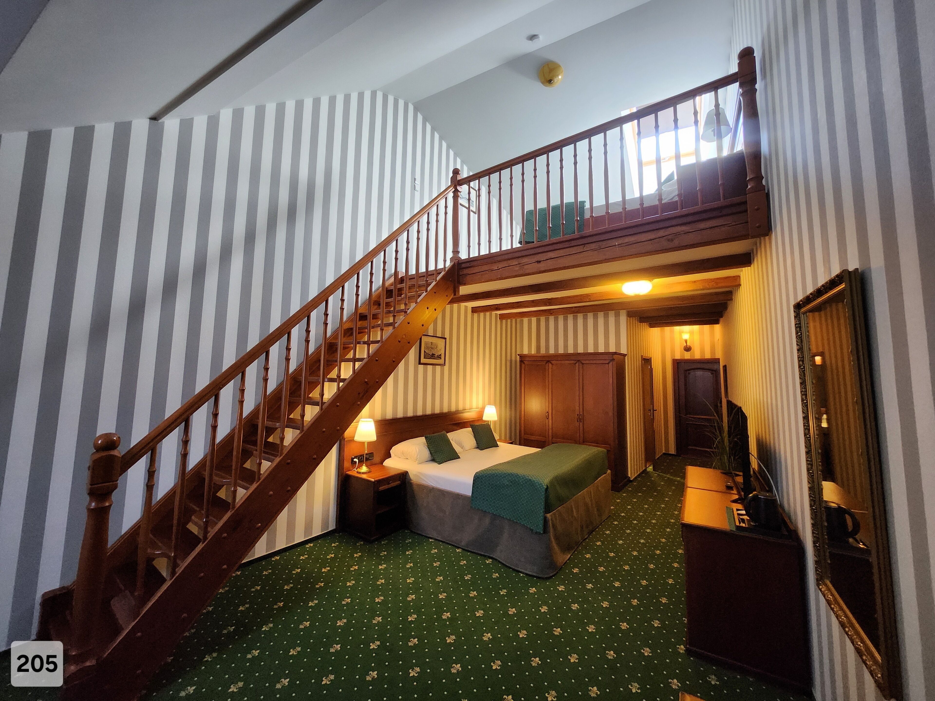Chambre Quadruple Galerie