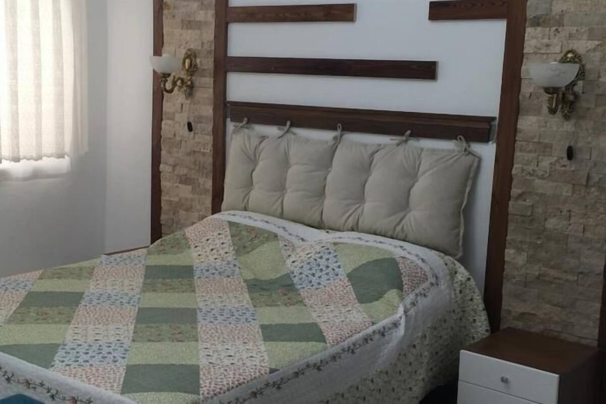 Desk, iron/ironing board, rollaway beds, free WiFi