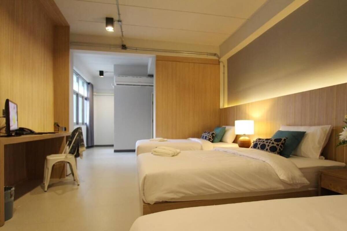 desk, blackout curtains, free wifi