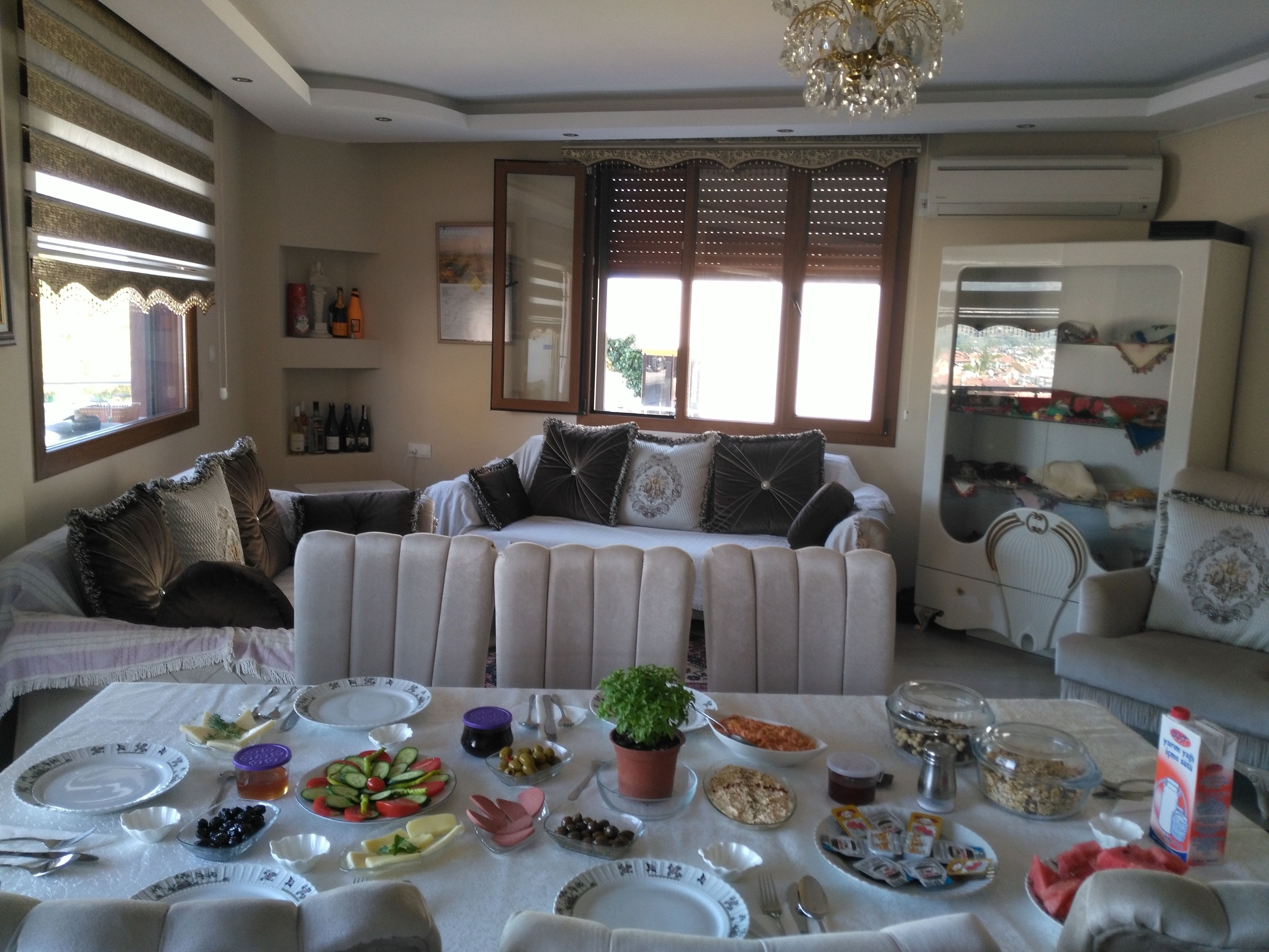 daily local cuisine breakfast (eur 10 per person)