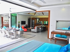 Villa, 4 Bedrooms, Poolside