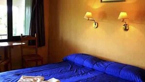 Iron/ironing board, free WiFi