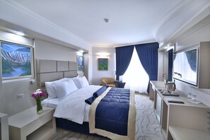 Minibar, in-room safe, desk, laptop workspace - Marathon Hotel (Elazig)