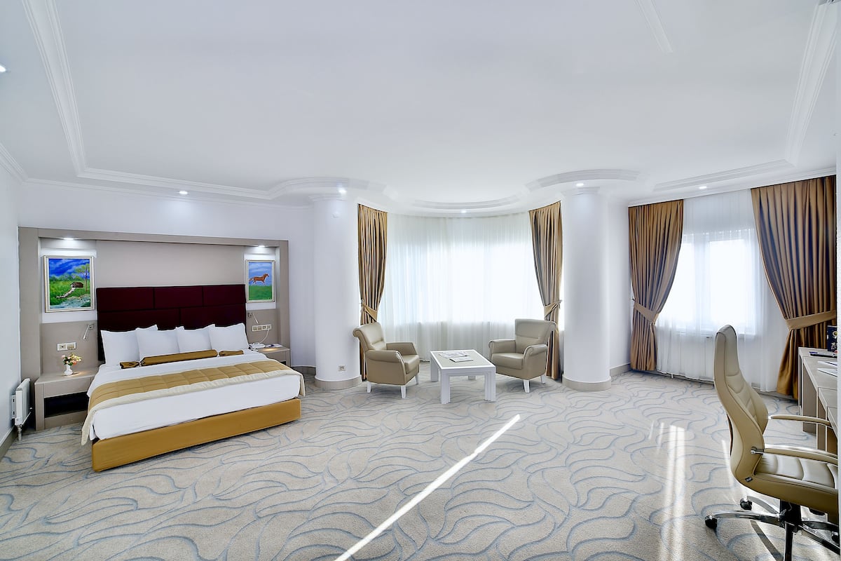 1 bedroom, minibar, in-room safe, desk