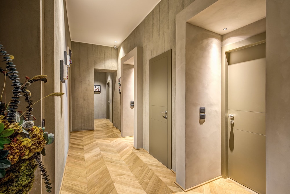 G55 Design Hotel by null