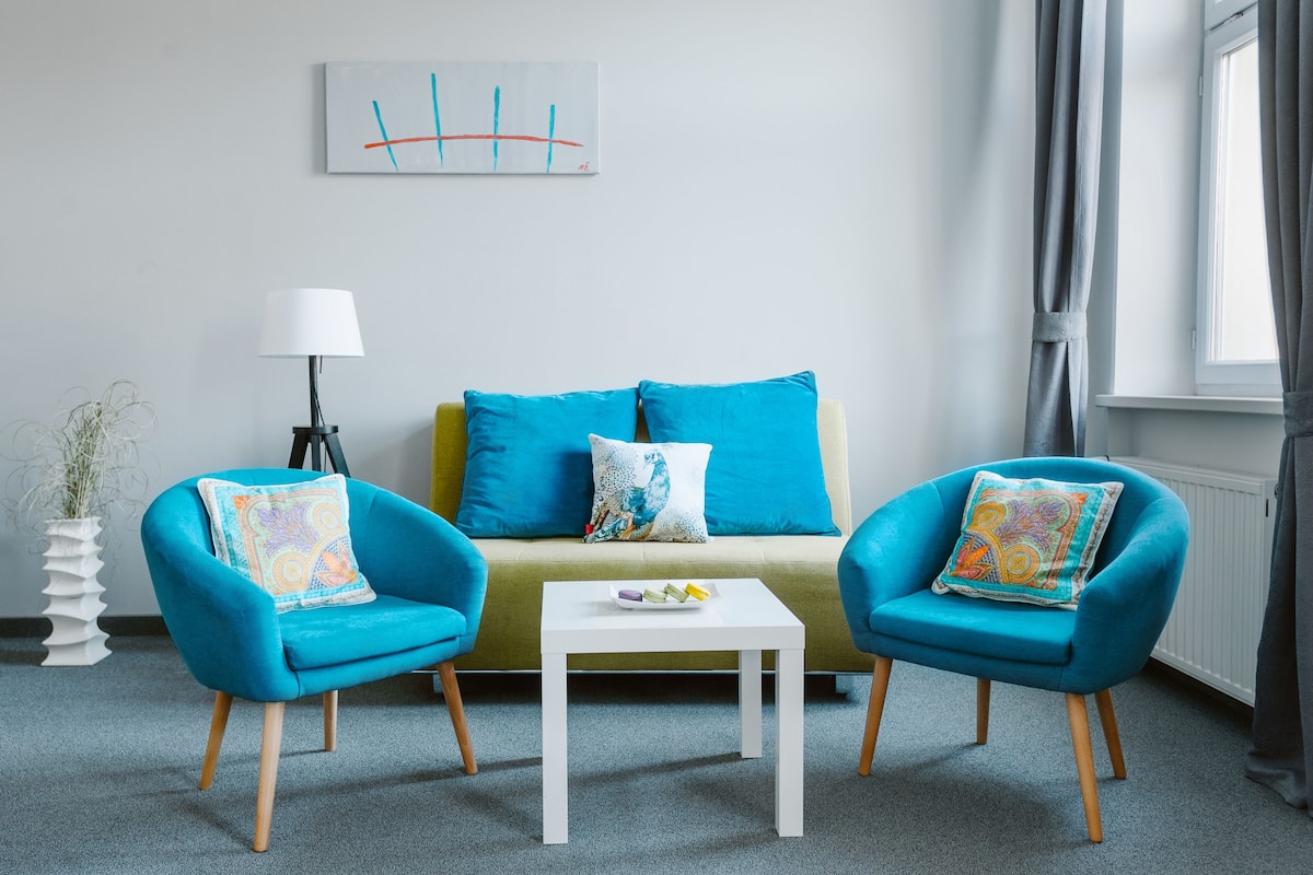 Superior Double Room, City View | Living room | LED TV, pay movies
