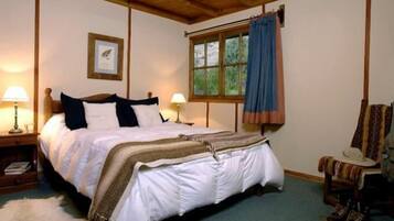 2 bedrooms, in-room safe, iron/ironing board, free cots/infant beds