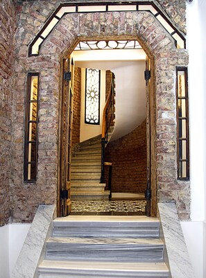 Interior entrance - Frida Suites and Aparts (Istanbul)