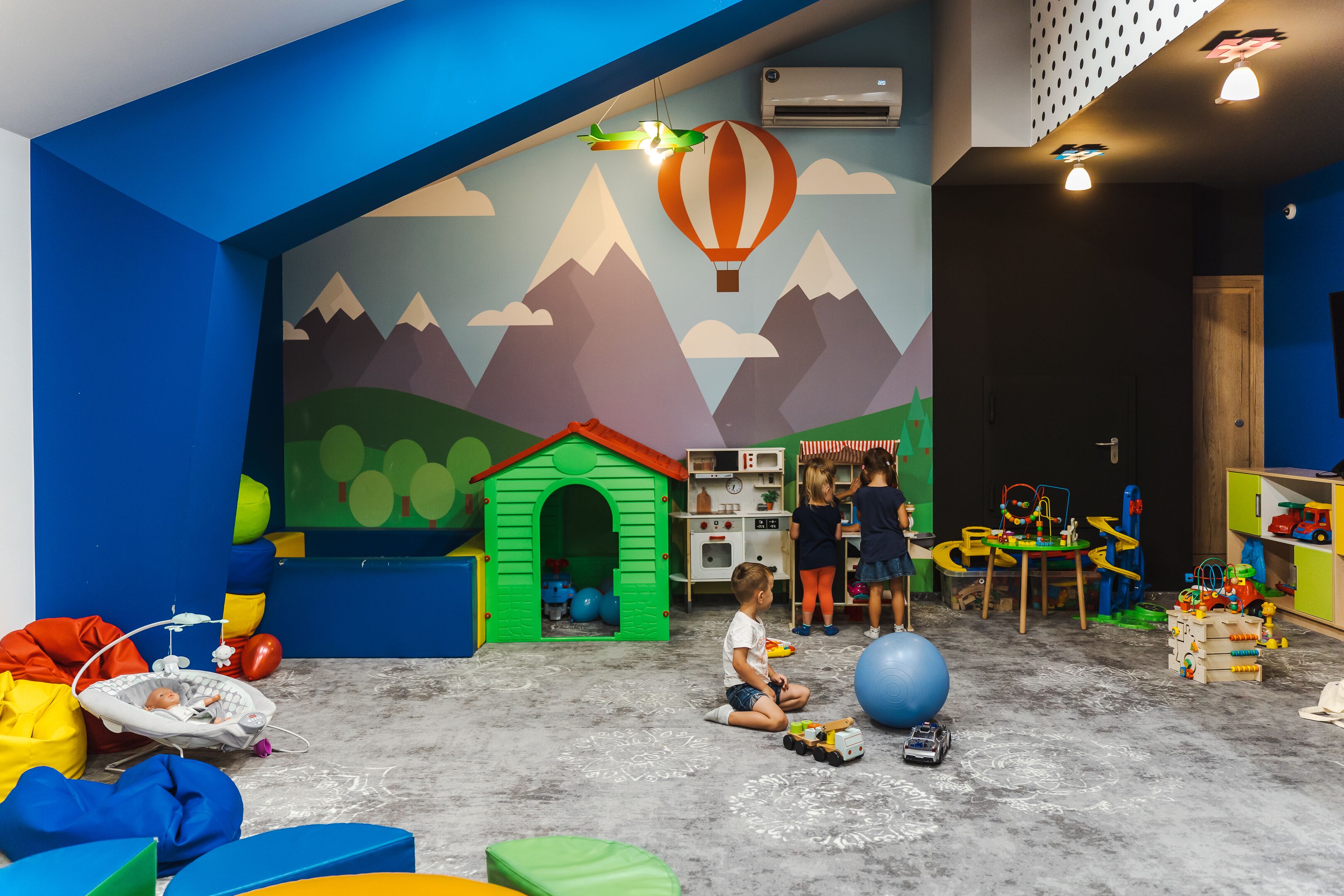 children’s play area – indoor