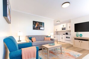 Executive Suite | Living area