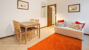 Apartment, 1 Bedroom | Living area - Suite del Doge (Verona)