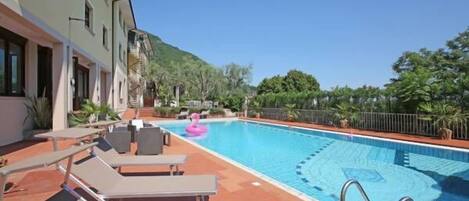 Außenpool (je nach Saison geöffnet)