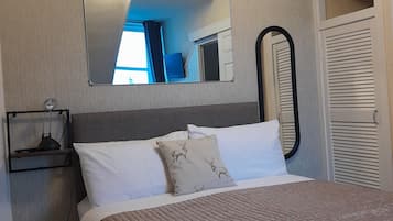 Basic Double Room, Ensuite (Room 4) | Egyptian cotton sheets, premium bedding, Select Comfort beds, bed sheets