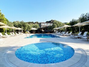 Front of property - Assos Park Hotel (Ayvacik)