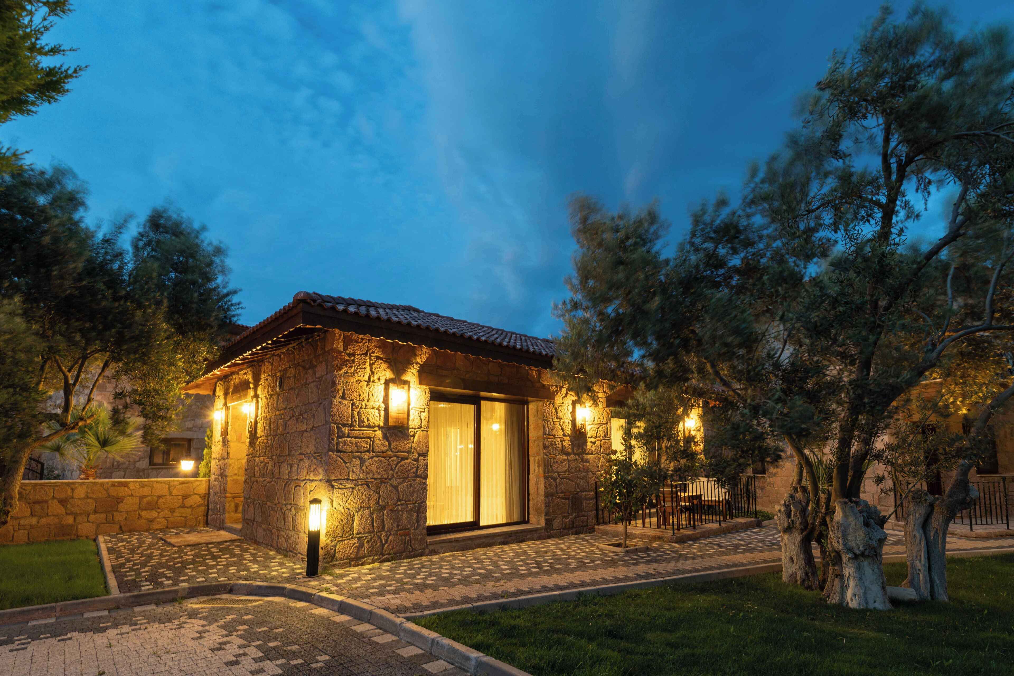 minibar, in-room safe, desk, soundproofing