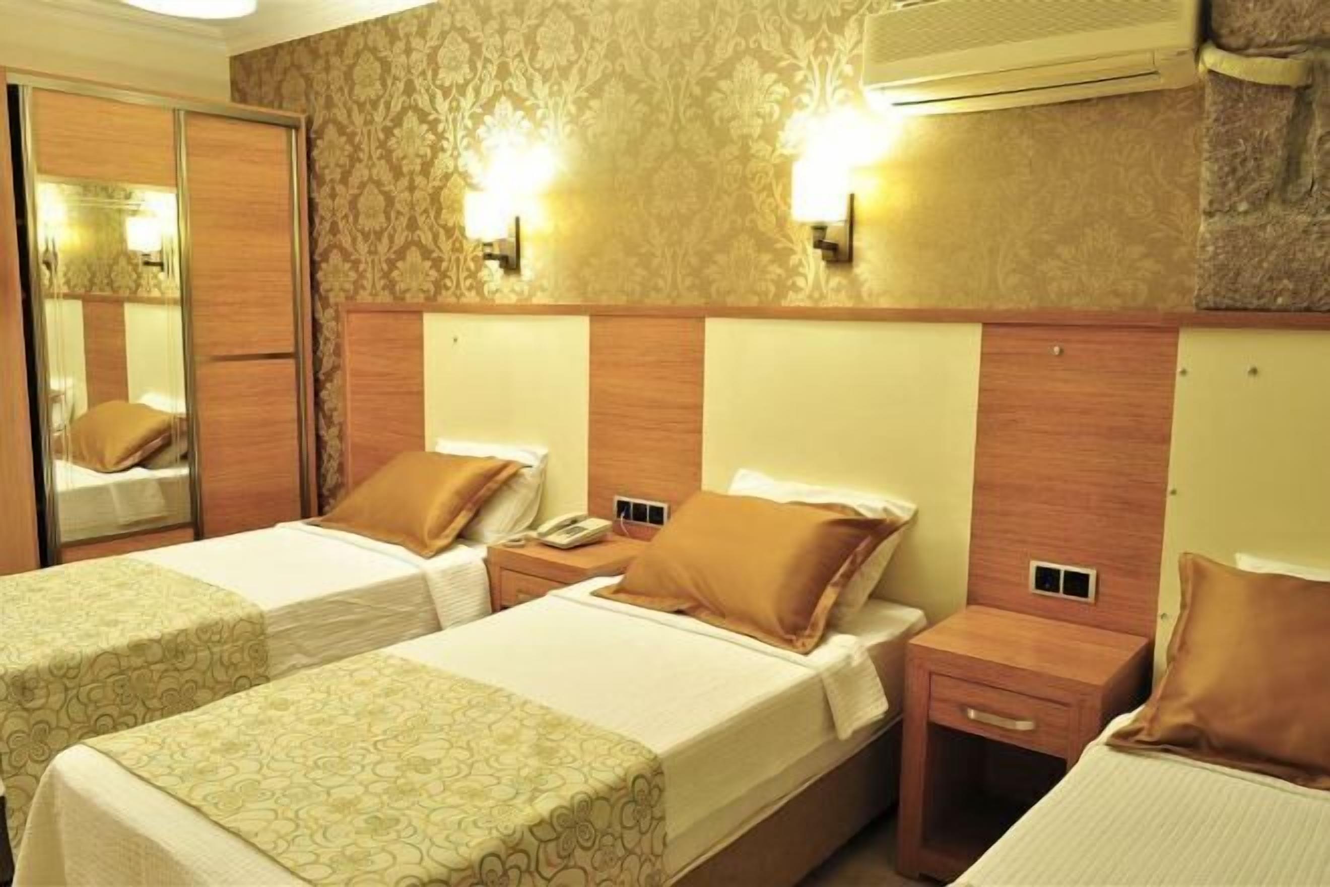 Minibar, in-room safe, desk, soundproofing