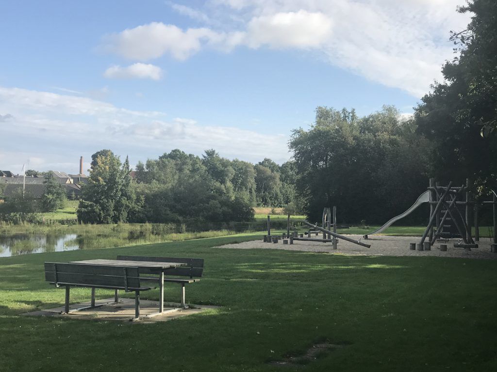 children’s play area – outdoor