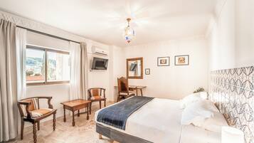 Junior Studio Suite