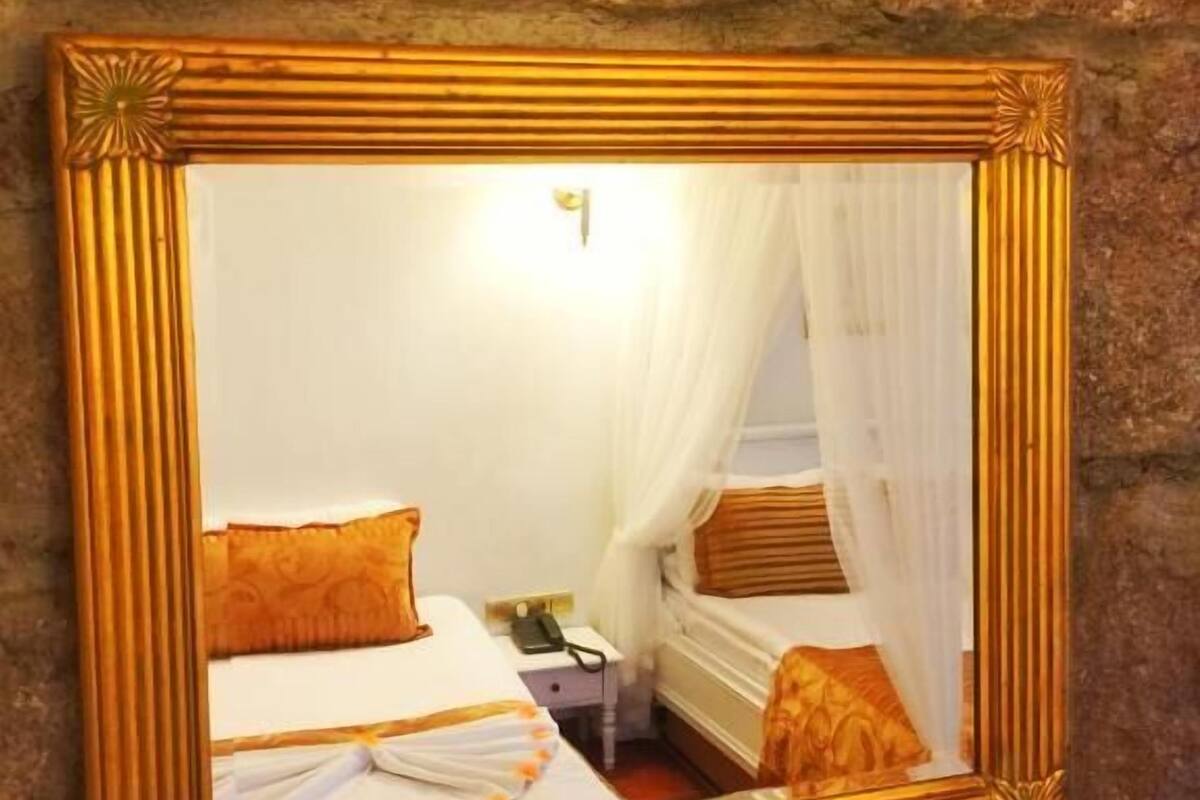 minibar, desk, laptop workspace, rollaway beds