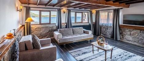 Penthouse Mewah | Pemandangan dari kamar