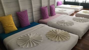 Family Room | Rollaway beds, free WiFi