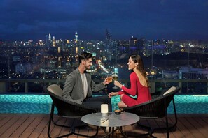 Outdoor pool - Sheraton Petaling Jaya Hotel (Petaling Jaya)