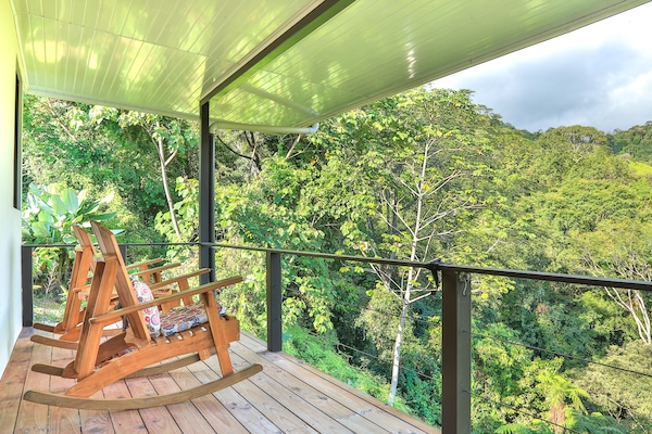 Deluxe Casita, 1 King Bed Heliconia | Pemandangan dari kamar