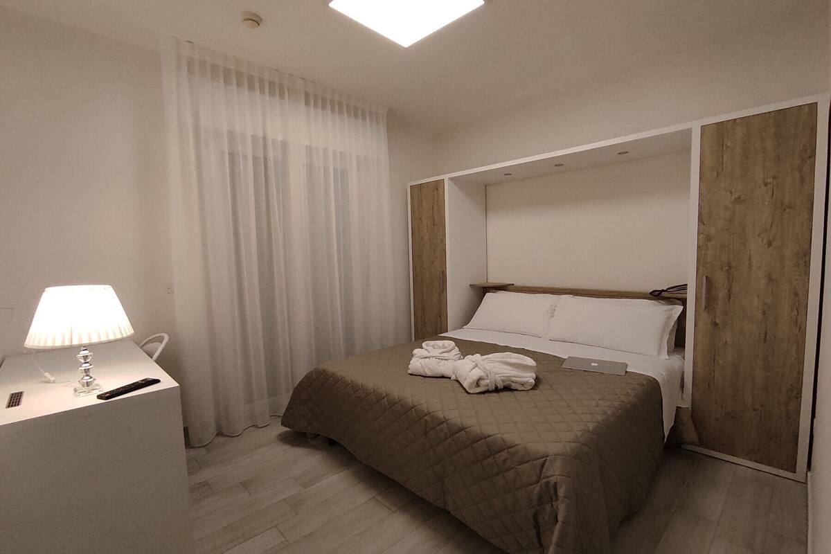 Desk, free WiFi, bed sheets