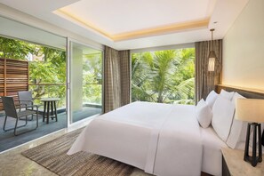 Premium bedding, down comforters, pillowtop beds, minibar - The Westin Resort & Spa Ubud, Bali (Ubud)