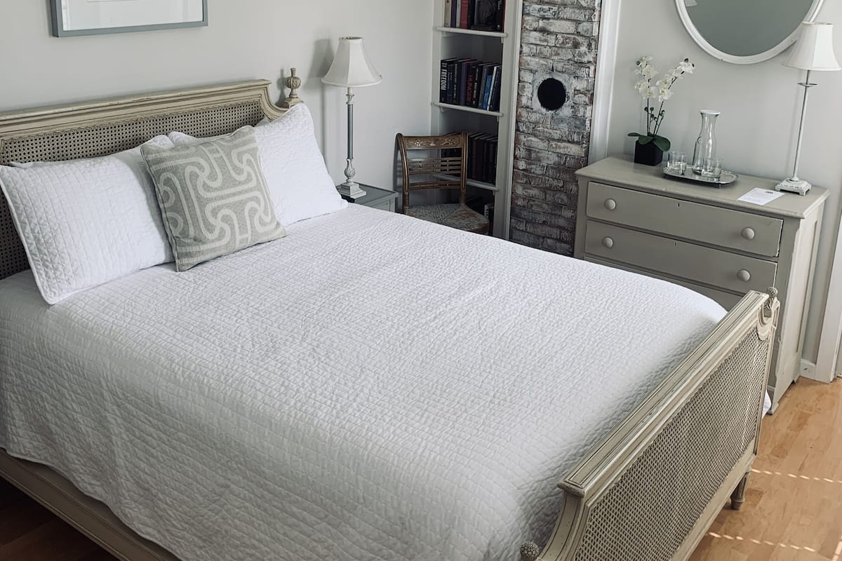 5 habitaciones, ropa de cama de alta calidad y colchones con pillow-top