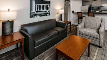 Caja de seguridad en la habitación y escritorio