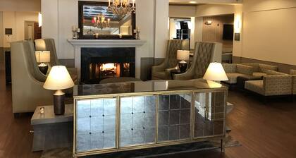 Richmond Inn & Suites, Trademark Collection By Wyn