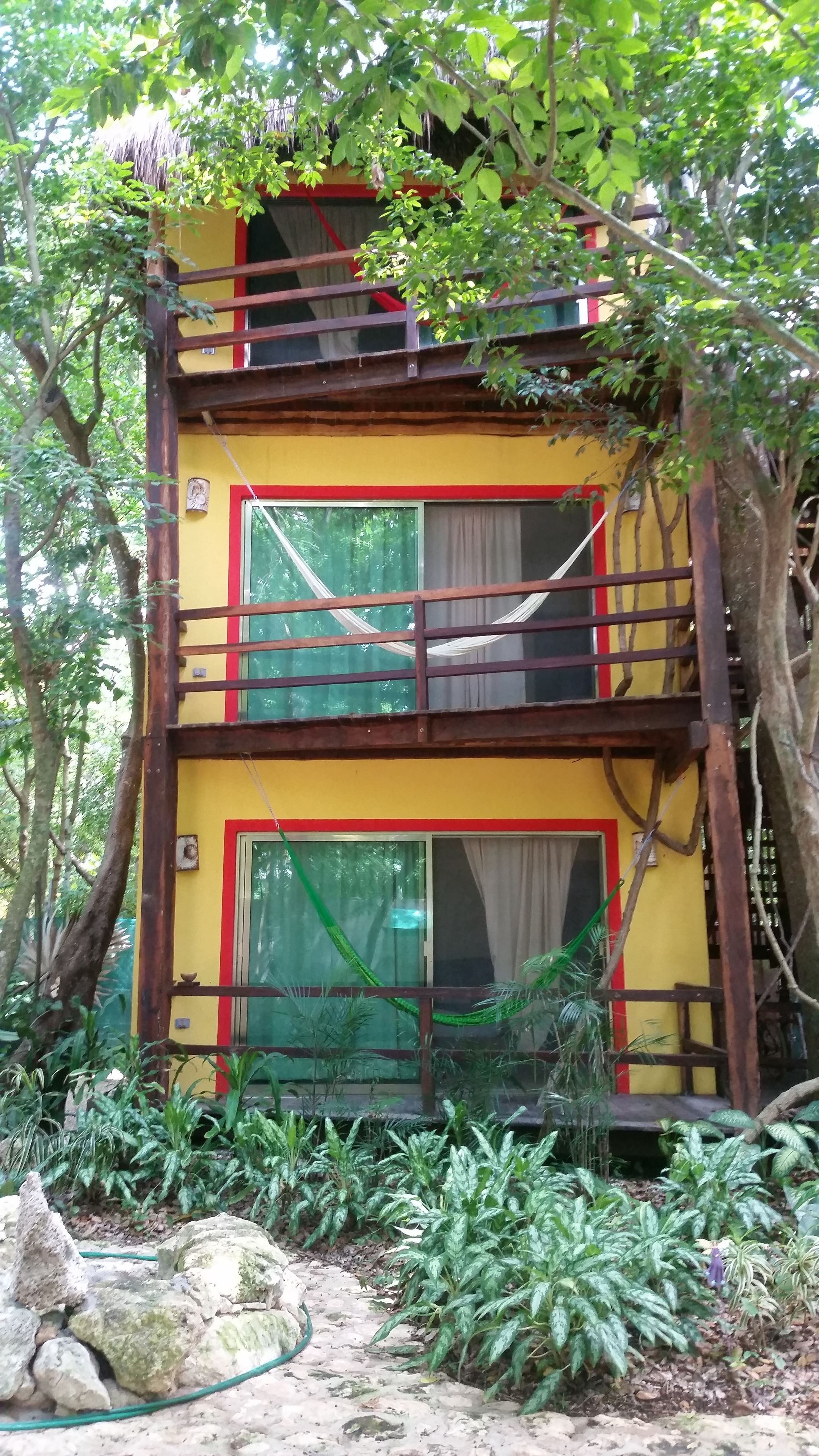 Fachada de la propiedad