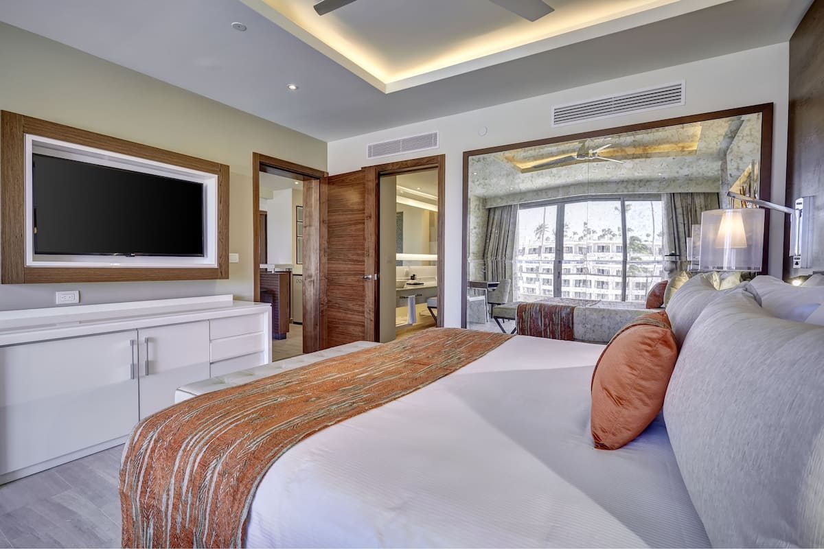 Ropa de cama de alta calidad y minibar