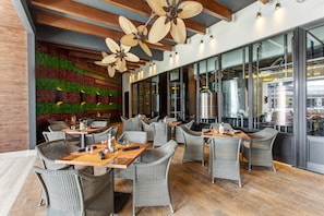 Dining - Royalton Bavaro, An Autograph Collection All-Inclusive Resort & Casino (Punta Cana)