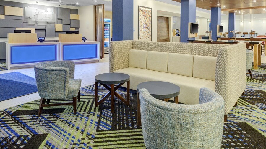 Holiday Inn Express and Suites King George- Dahlgren by IHG