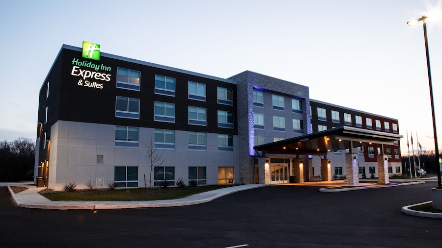 Holiday Inn Express and Suites Gettysburg by IHG