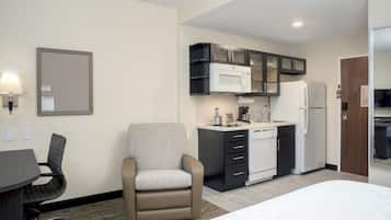 1 bedroom, Egyptian cotton sheets, premium bedding, in-room safe