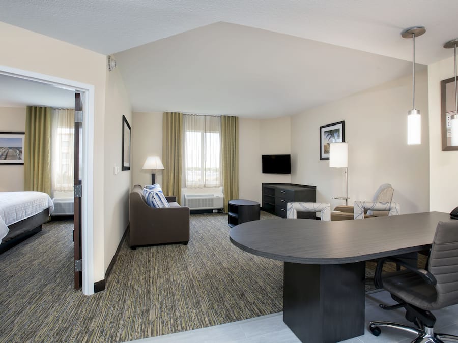 Suite, 1 Bedroom | Egyptian cotton sheets, premium bedding, in-room safe, desk