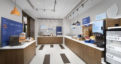 Holiday Inn Express and Suites North Brunswick by IHG