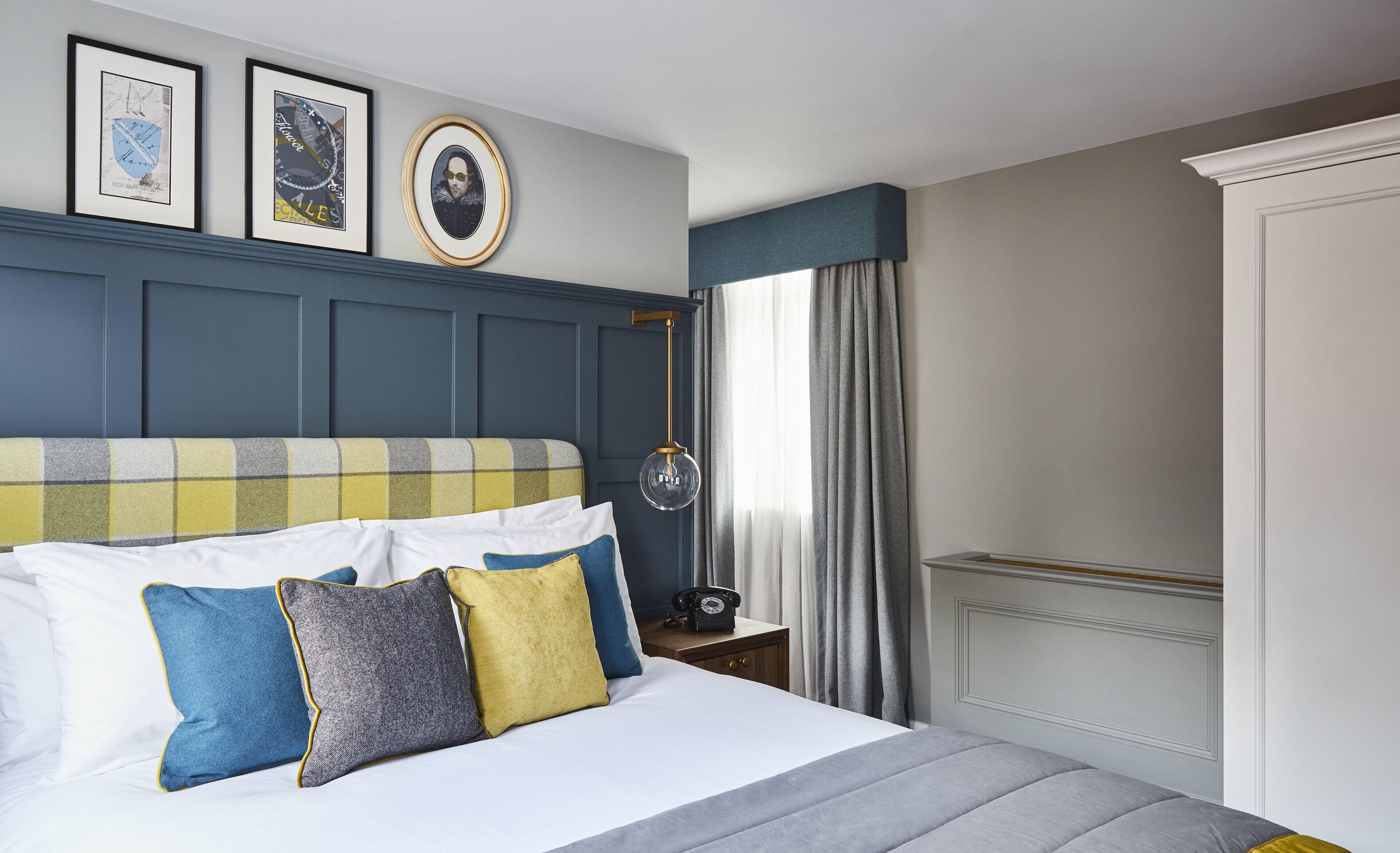 Svit - 1 kingsize-säng | Allergitestade sängkläder, minibar och värdeförvaringsskåp på rummet