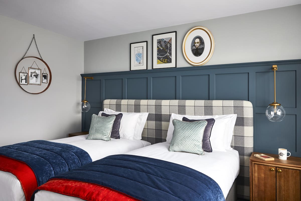 minibar, in-room safe, individually decorated, individually furnished