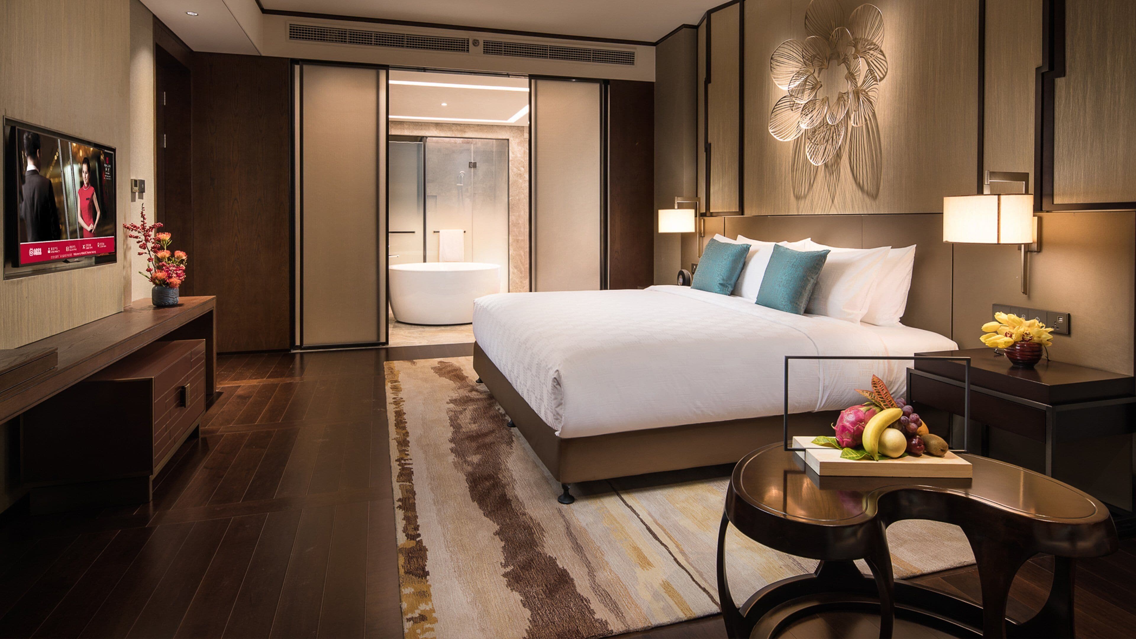 Premium bedding, minibar, in-room safe, desk