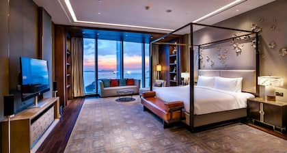 HUALUXE Xiamen Haicang Harbour View by IHG