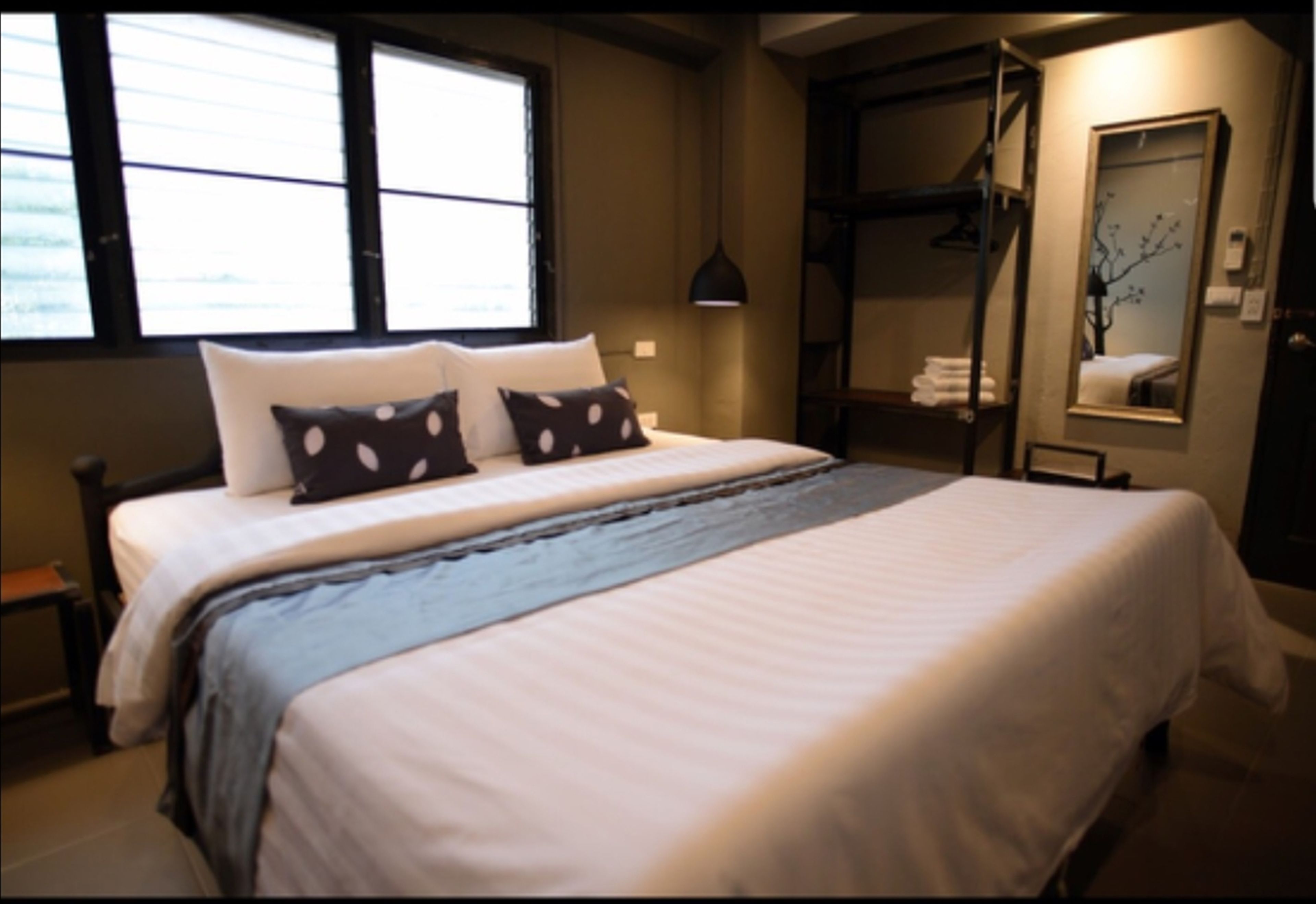 standard double room | desk, free wifi